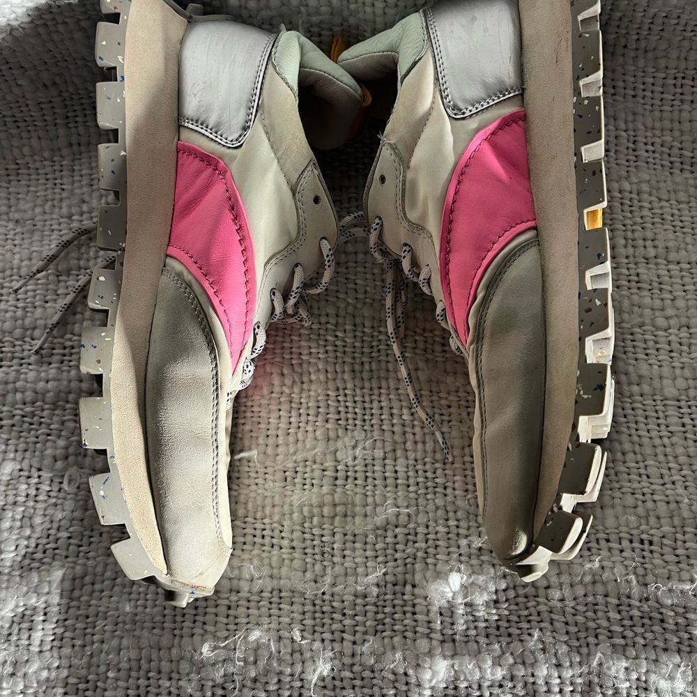 ONCEPT✨sz10✨Women's Pink and Cream Sneakers - Picture 5 of 7